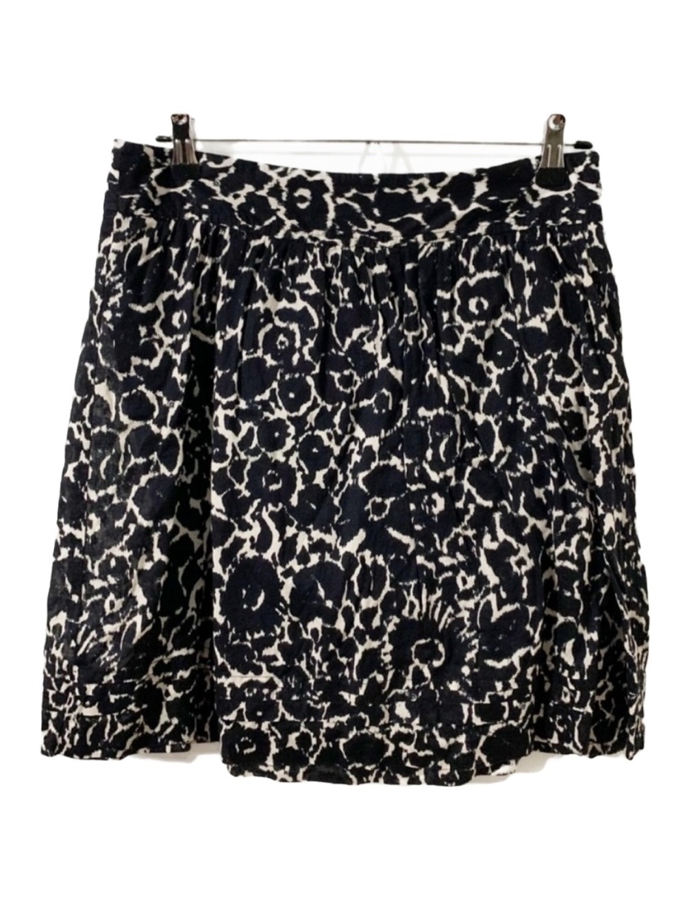 Ann Taylor LOFT Fully Lined Cotton Pin Tucked Hem Mini Skirt Abstract Floral⚫️⚪️